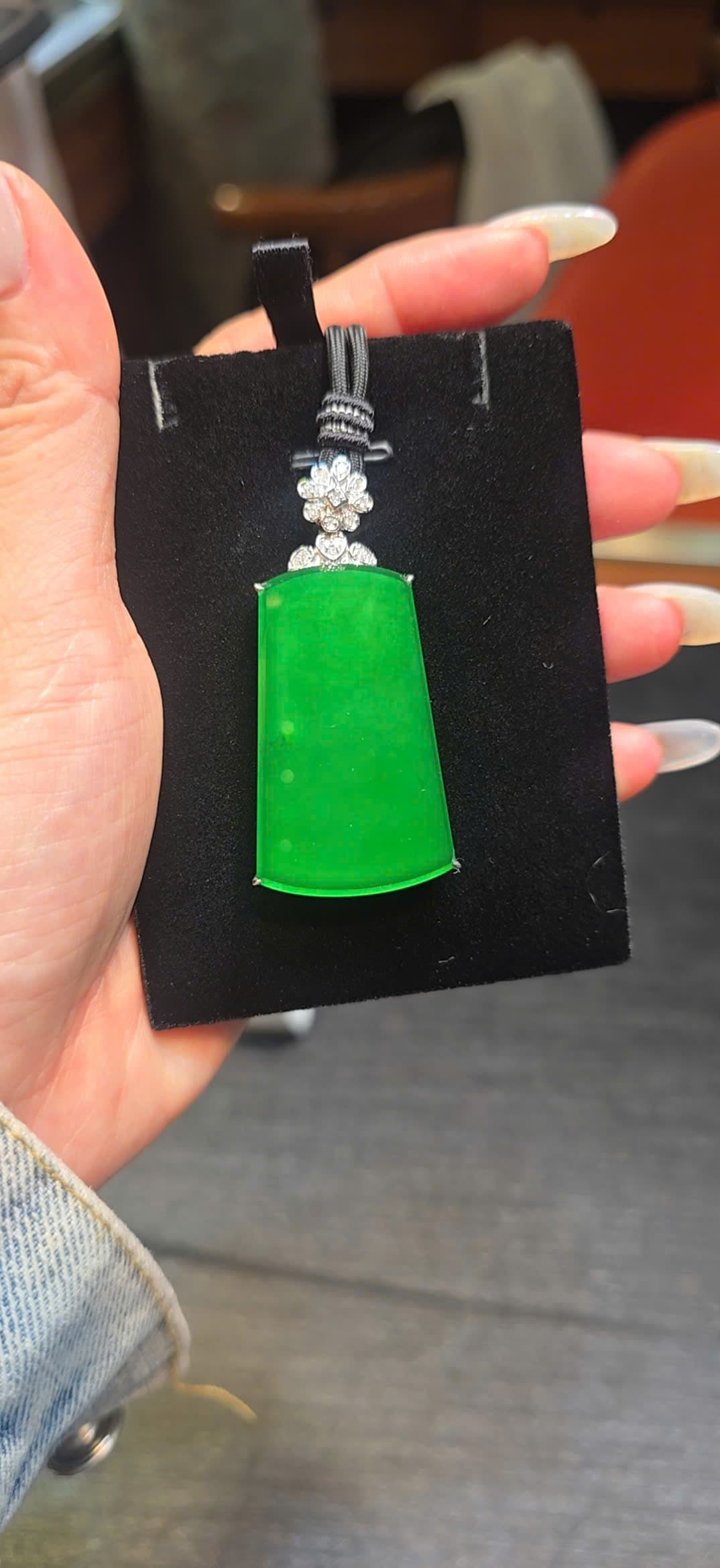 Chuỗi Vòng Cổ Đá Ngọc Bích